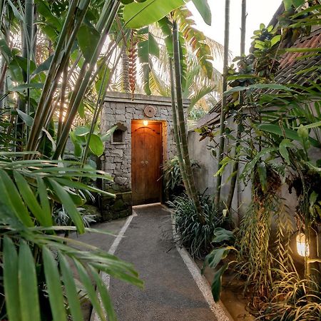 D'Bale Ananda Ubud Villa Exteriör bild